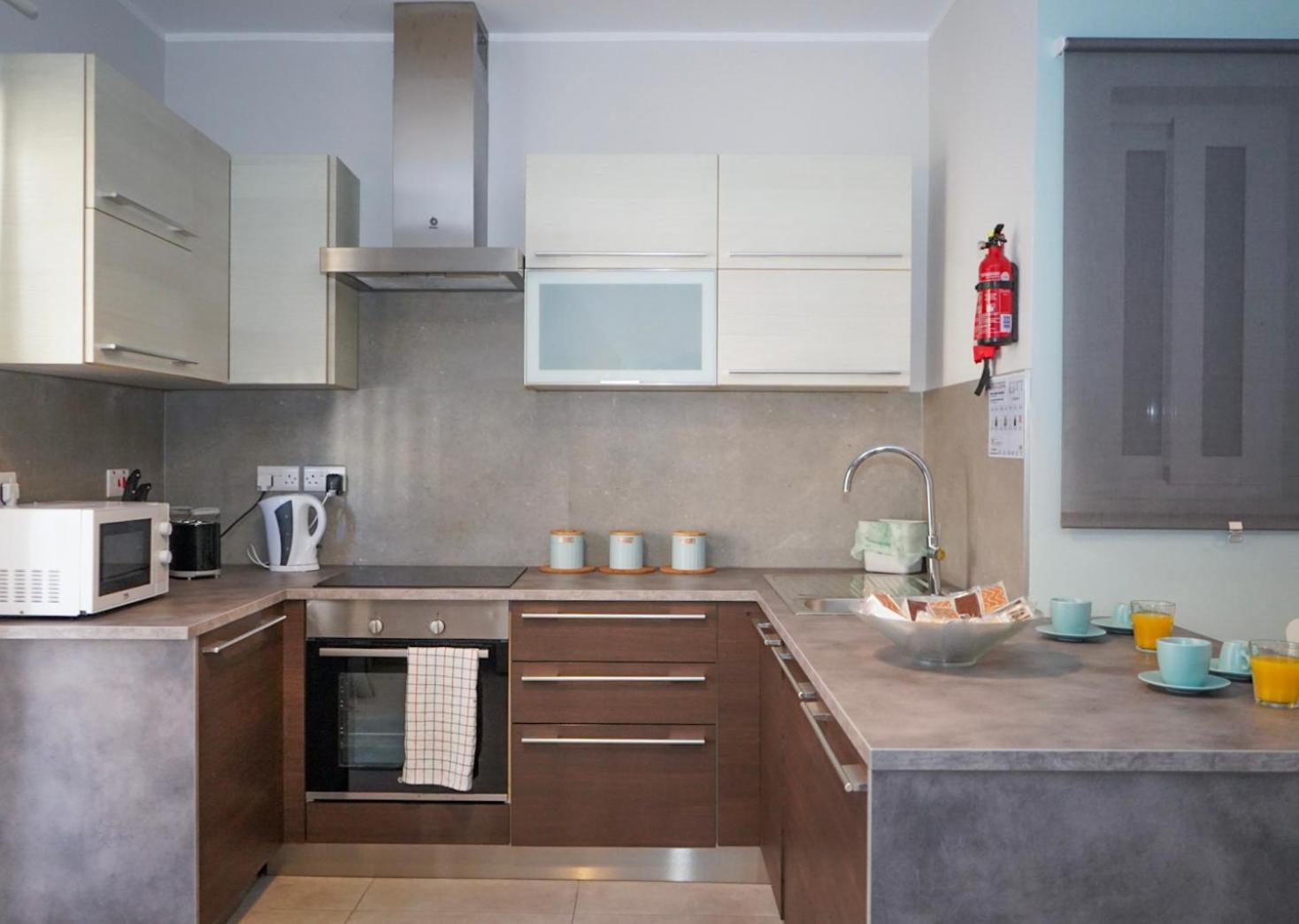 Comfort And Convenience Flat 4 Dad'S Court 세인트폴스베이 외부 사진
