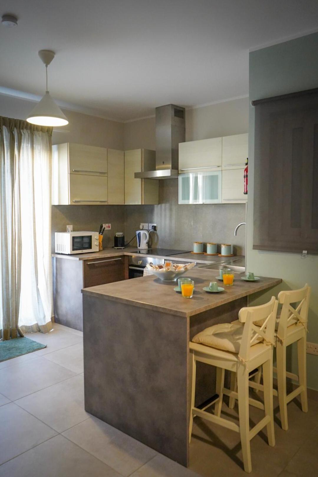 Comfort And Convenience Flat 4 Dad'S Court 세인트폴스베이 외부 사진